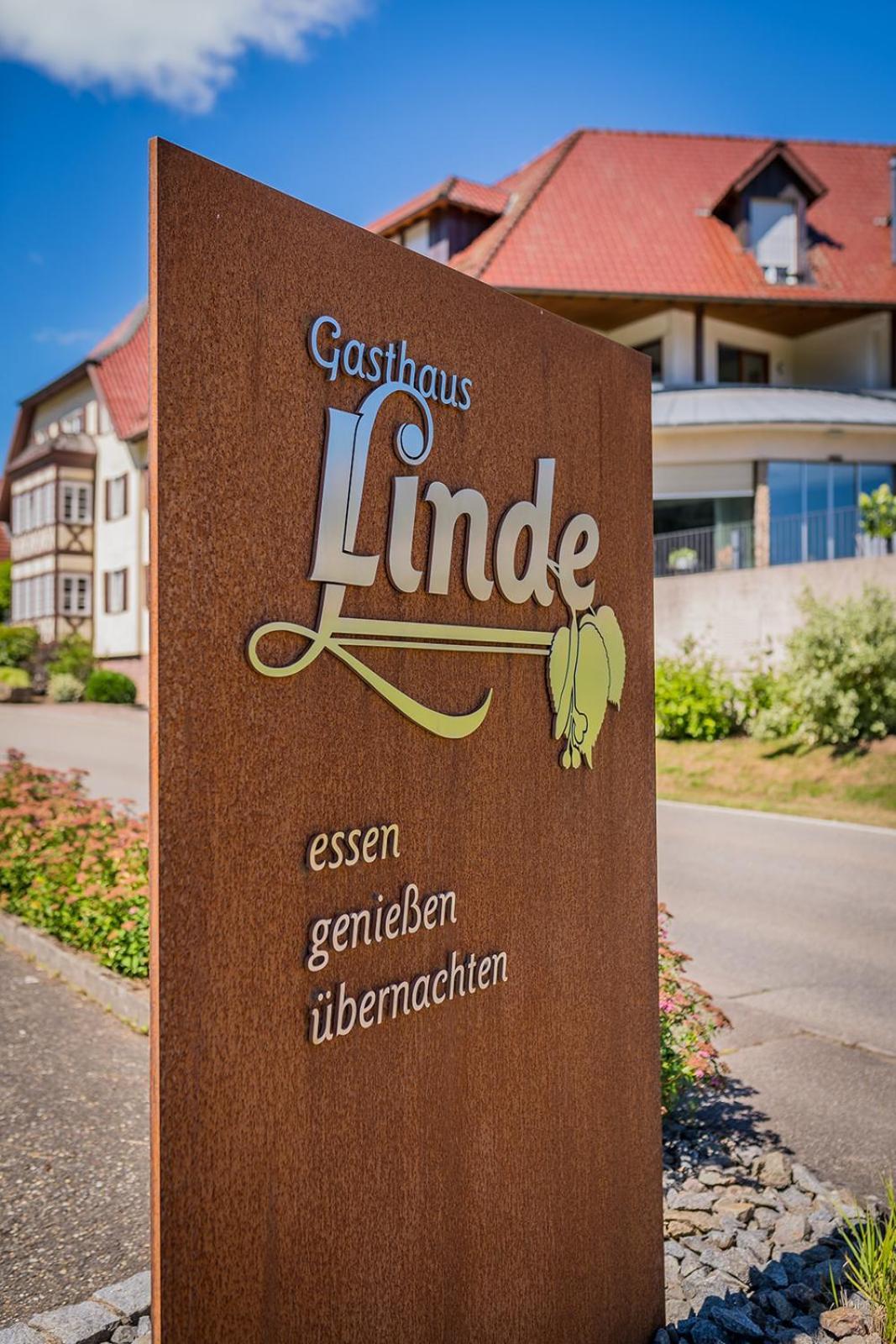 Gasthaus Linde Hofstetten  Buitenkant foto